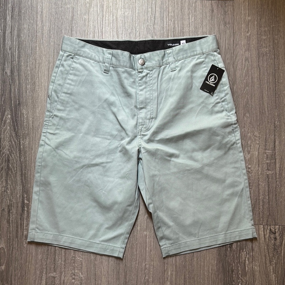 Volcom Gray Flat Front Shorts Classic Style